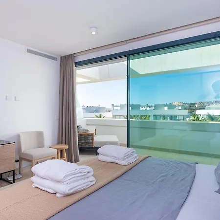 Luxurious Townhouse With Roof Plunge Pool Holiday home Malaga