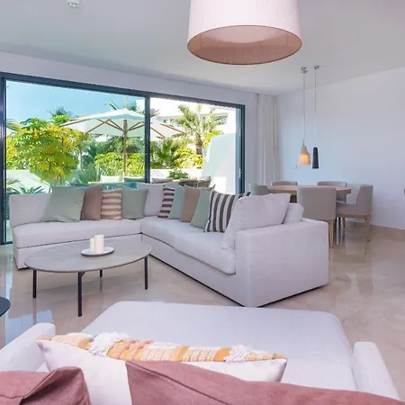 Luxurious Townhouse With Roof Plunge Pool * Malaga
